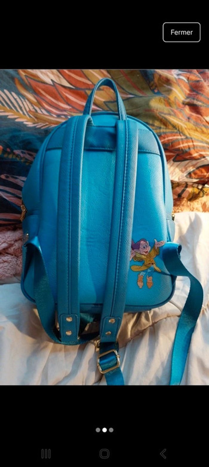 Sac à dos disney loungefly blanche neige et les 7 nains - photo numéro 2