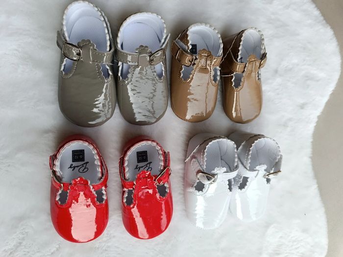 Lot de chaussures bébé fille - photo numéro 3