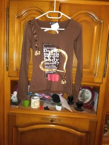 Tee-shirt manches longues filles taille 14 ans