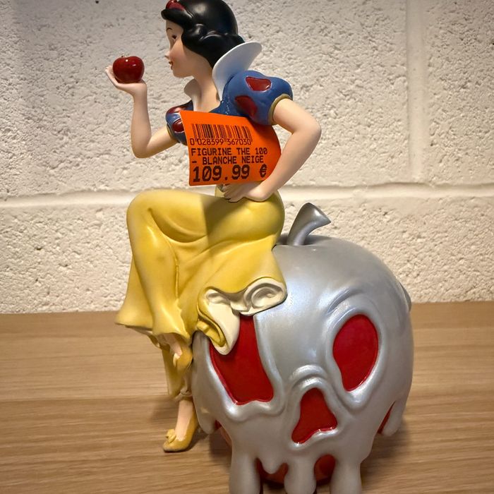 Figurine Blanche Neige Icône Disney 100 - Disney Showcase - photo numéro 4