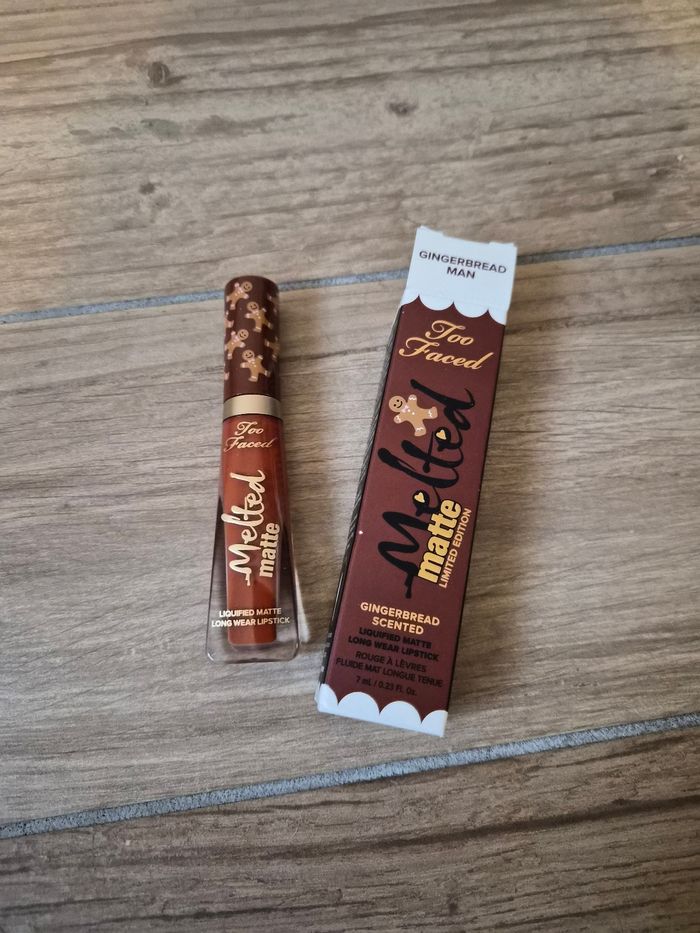 Melted matte gingerbread