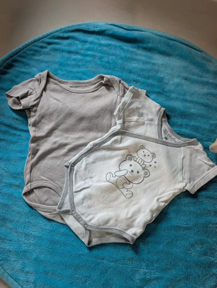 Bodies garçon 6 mois