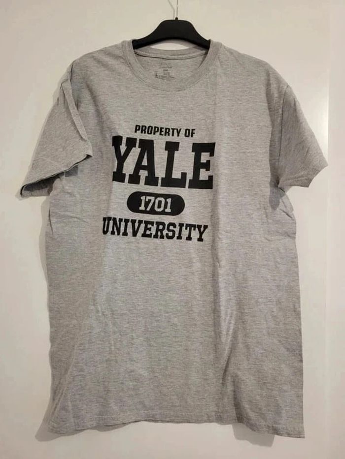 Tee shirt universitaire américain de Yale T M