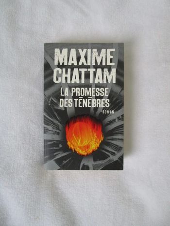 La promesse des ténèbres Maxime Chattam TBE