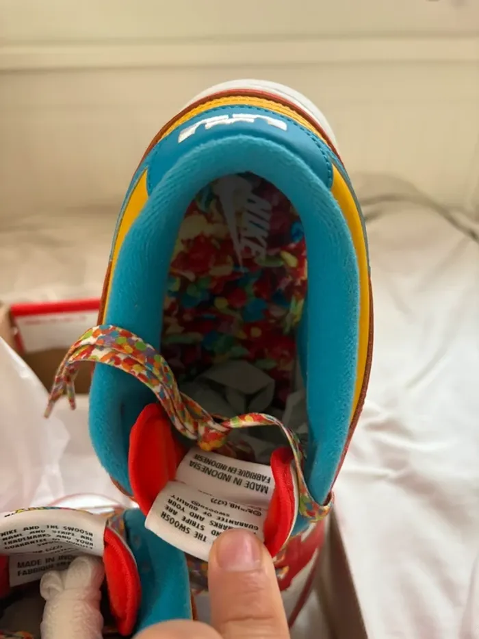 Nike Dunk Low QS LeBron James Fruity 42.5 - photo numéro 5