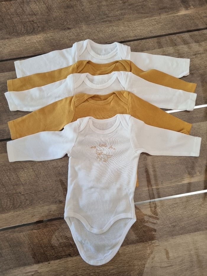 Lot bodies manches longues