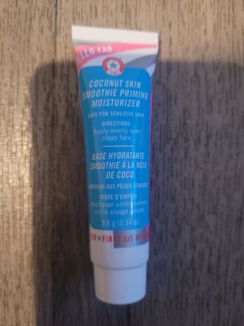 Base hydratante visage à la noix de coco Hello Fab