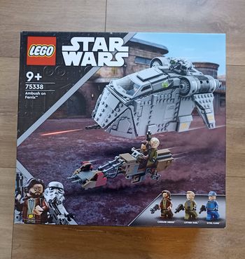 Lego 🧱 Stars Wars 75338 Embuscade sur Ferrix