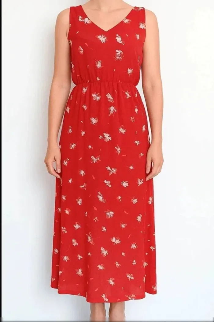 Robe longue rouge fleurie ONLY – Taille 36