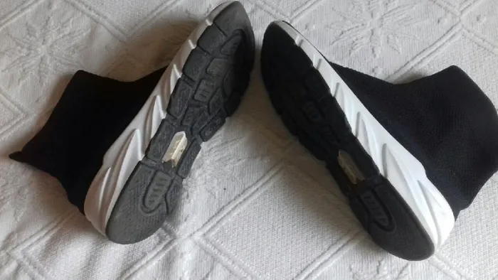 Bottines/Basket montantes tissus extensible noir et blanches pointure 38 - photo numéro 3