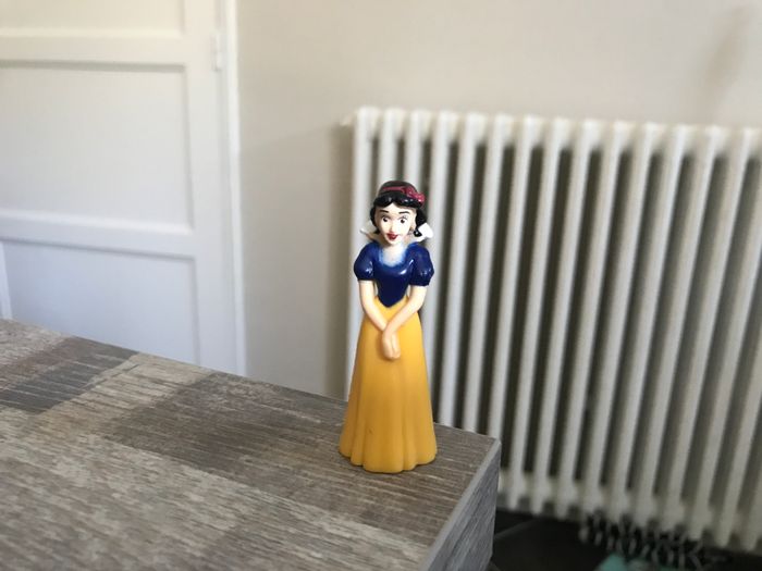Figurine blanche neige disney