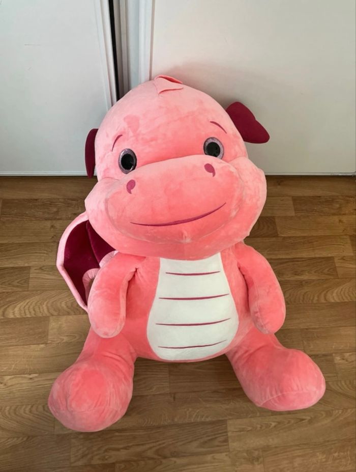Grande peluche dragon rose