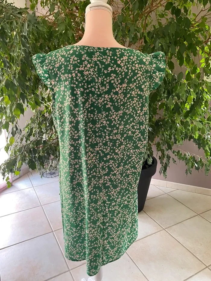 Robe verte à fleur - photo numéro 7