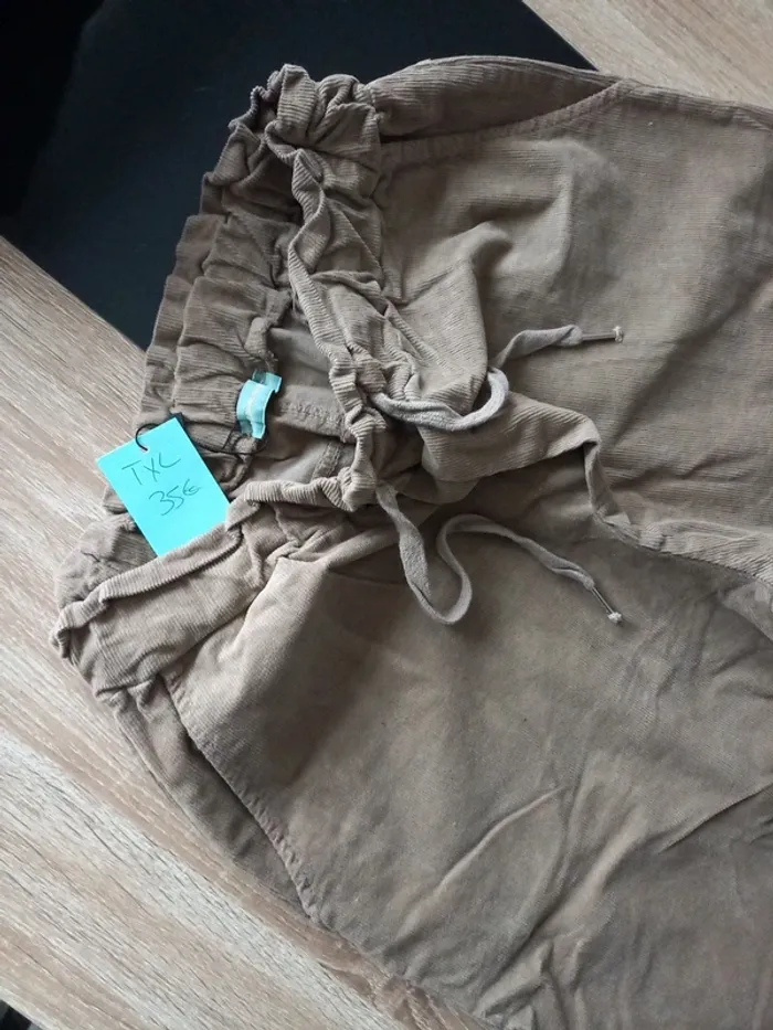 Pantalon en velours L/XL - photo numéro 5