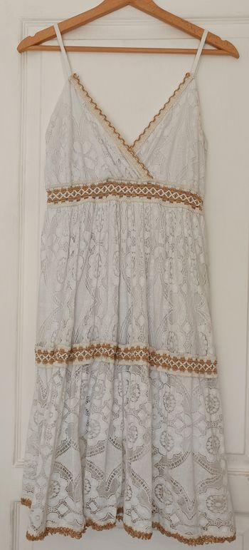 Robe En Broderie Femme