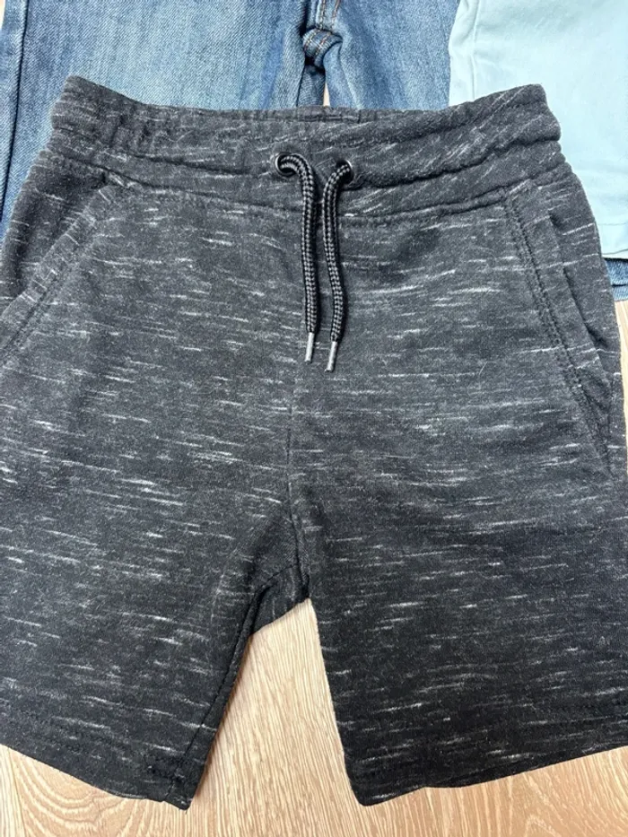 Lot de 7 shorts 4/5 ans - photo numéro 3