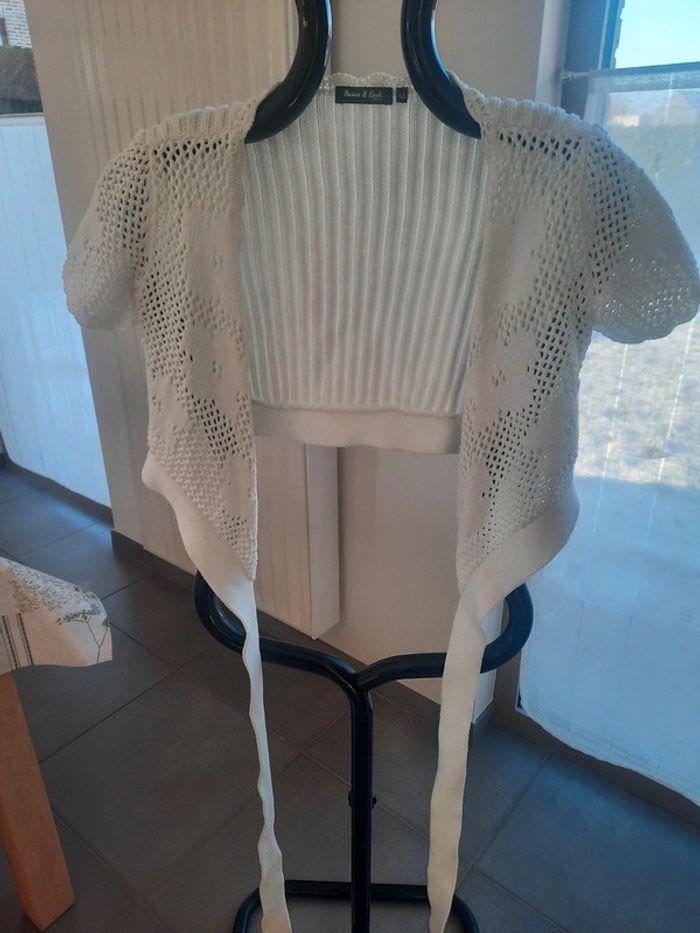 Petit gilet blanc dentelles - photo numéro 2