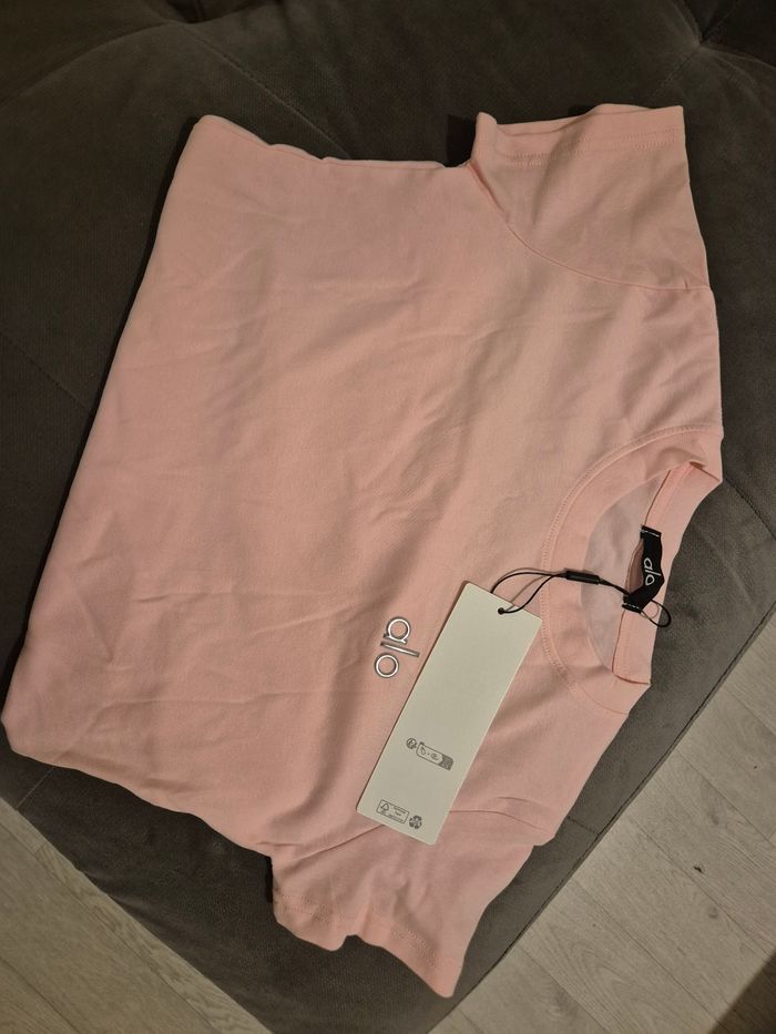 T-shirt Rose Alo yoga - photo numéro 3