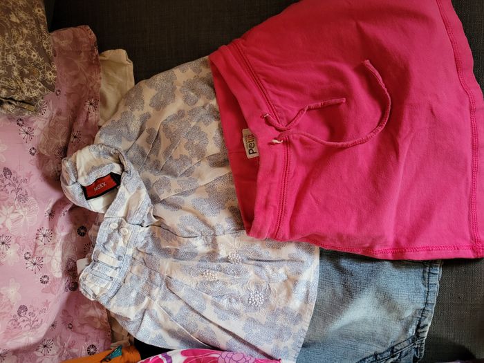Lot de vêtements fille 6 ans avec marques - photo numéro 5