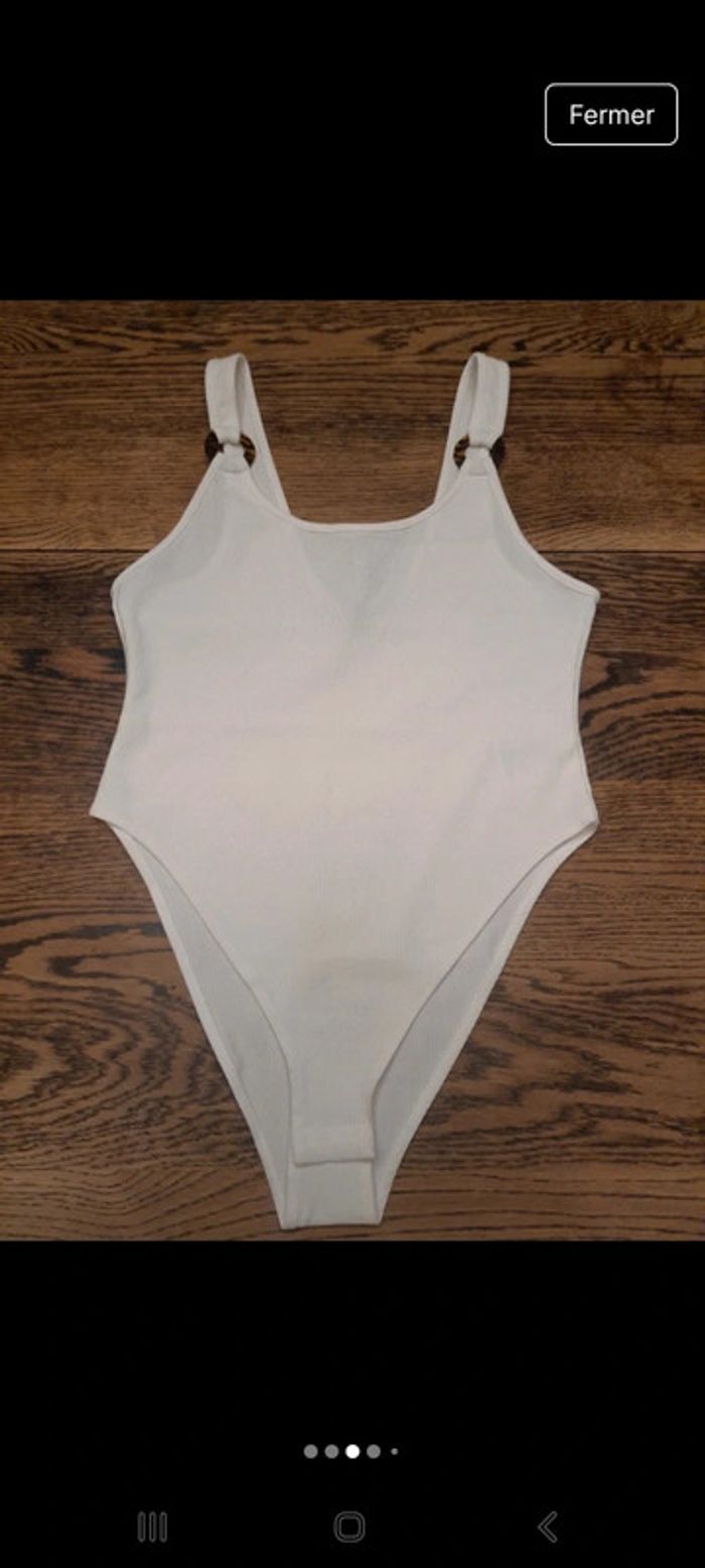 Body Blanc Divided H&M eur M en parfait état - photo numéro 3