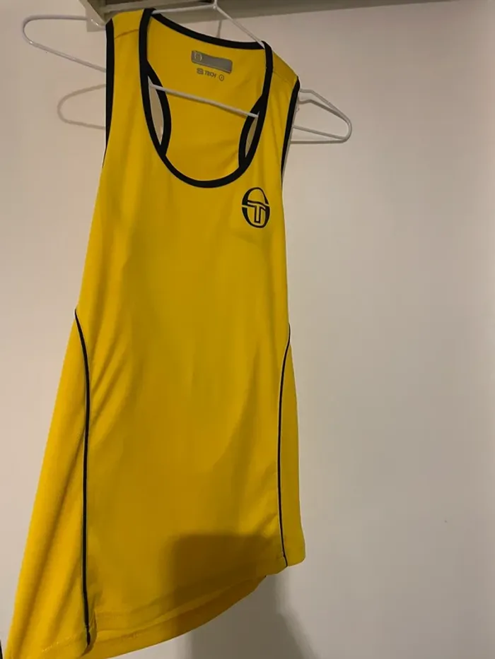 Débardeur de sport Sergio Tacchini taille S -36 neuf sans étiquette - photo numéro 8