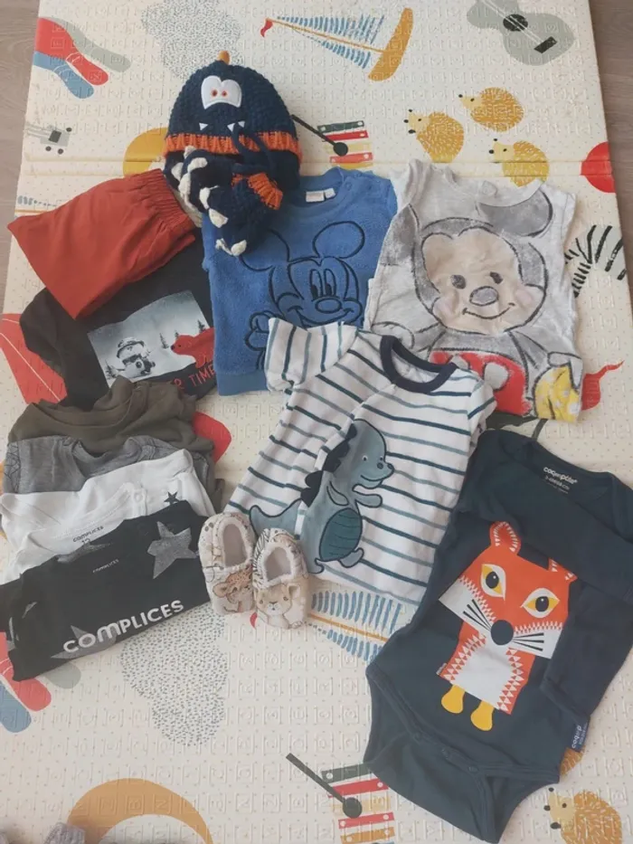 Lot 17 pièces bébé 3/6 mois - photo numéro 3