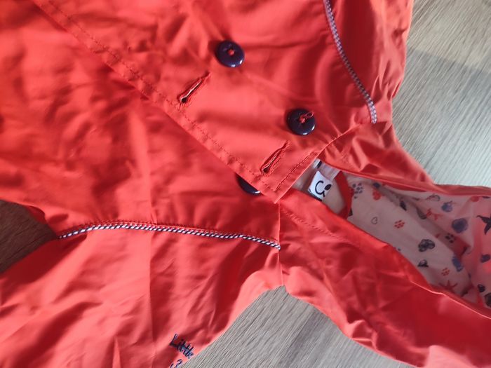 Lot un imper et un manteau 9 mois fille - photo numéro 2