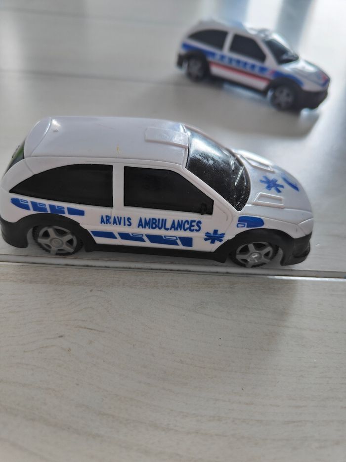 Voiture - photo numéro 3