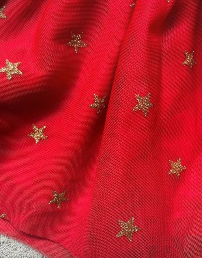 Jolie jupe rouge, 12 mois - photo numéro 2