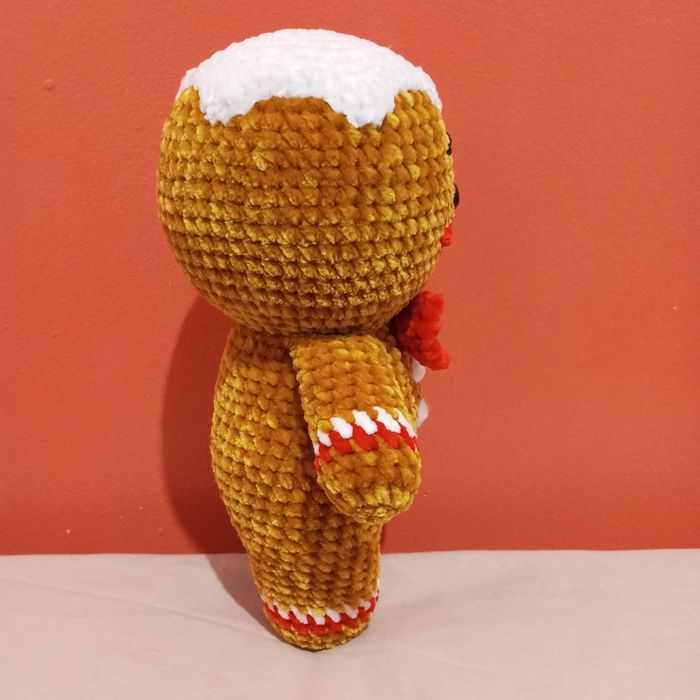 Noël : bonhomme en pain d'épices au crochet - photo numéro 3