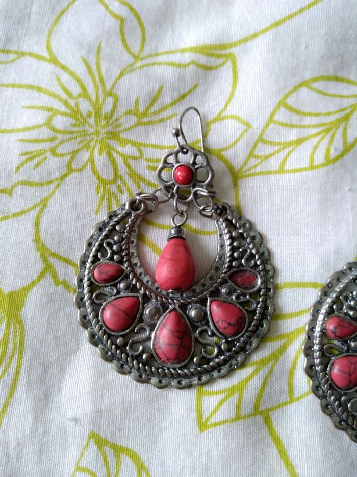 Boucles d'oreilles ethniques rouges - photo numéro 2