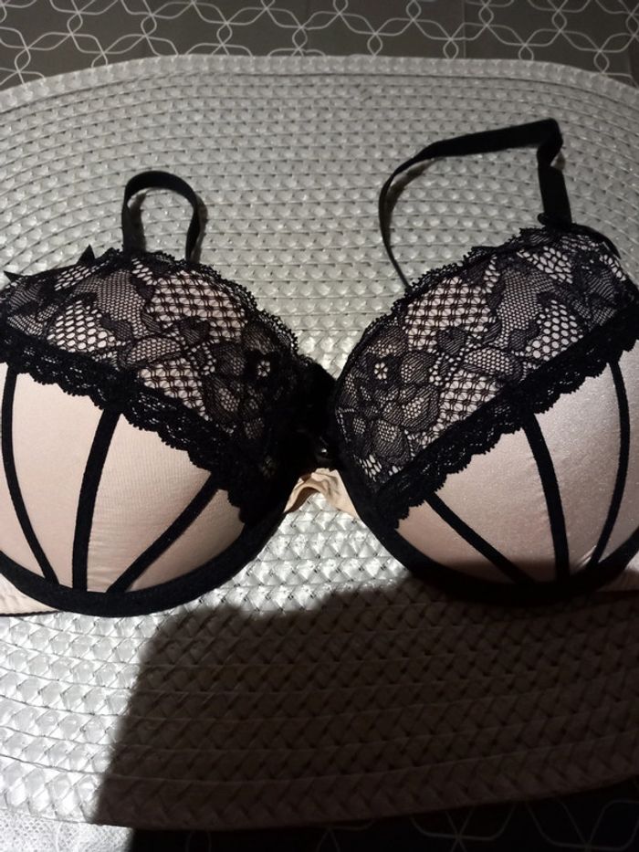 🥰 Soutien gorge H&M taille 75b