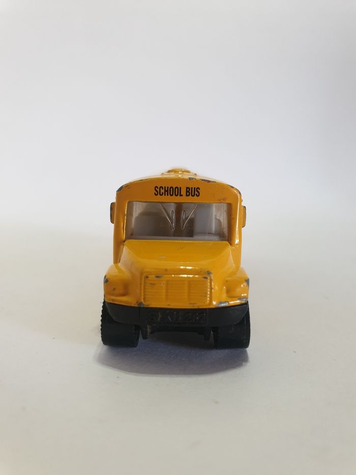 Siku School Bus US 🇩🇪 8,5 cm – Made in Germany – Bon état - photo numéro 2