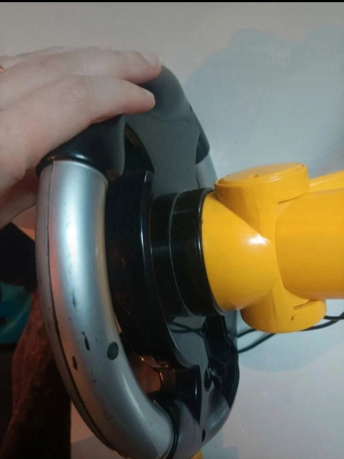 Volant de jeu à brancher sur la télé – 30 jeux inclus 🏎️ - photo numéro 3