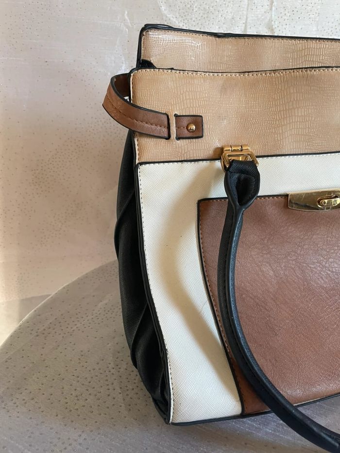 Sac New Look tricolore – élégant et pratique - photo numéro 3