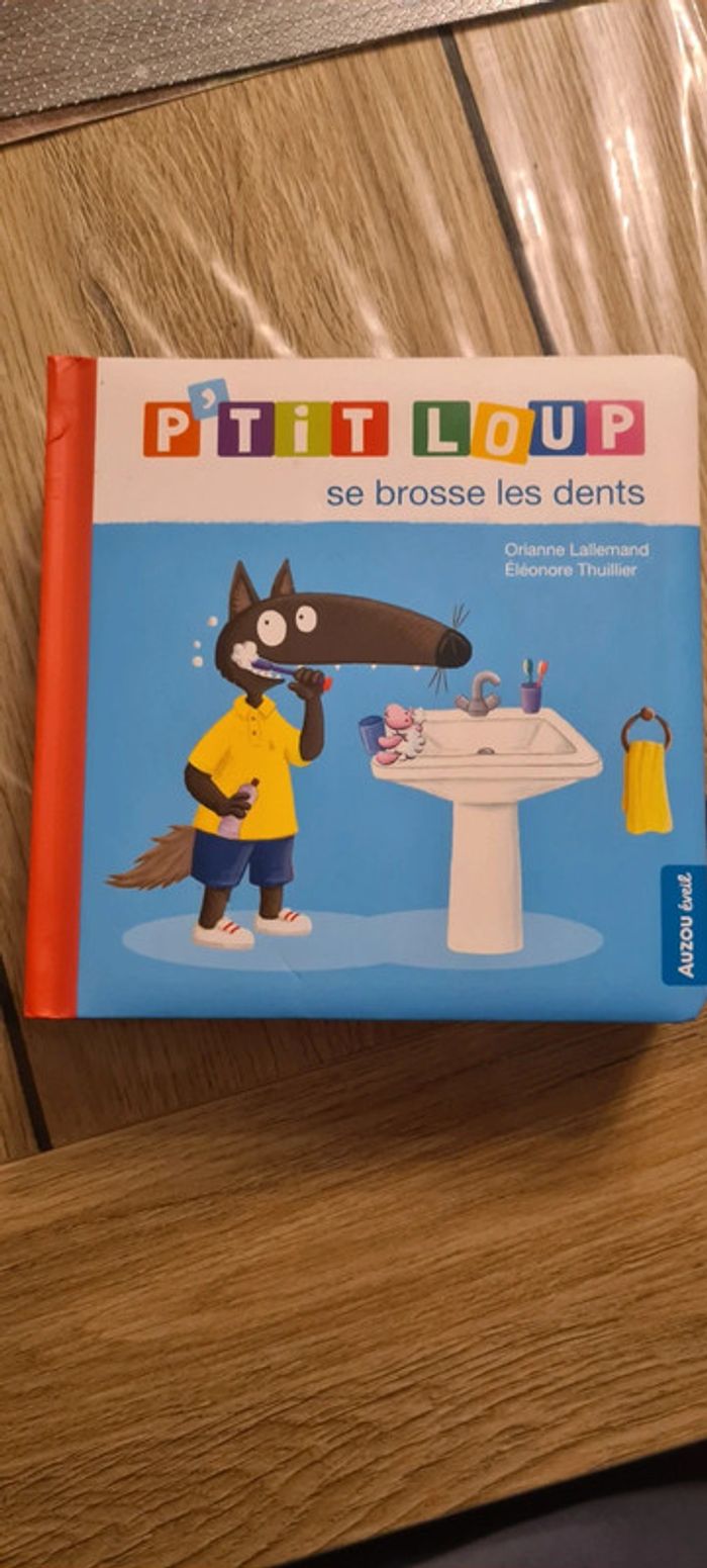 P'tit loup se brosse les dents