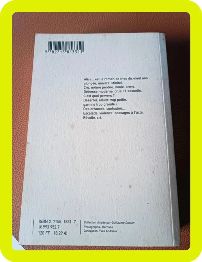 Livre alices aux pays des femelles - photo numéro 2