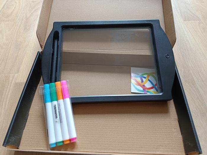 Tablette a dessin effet neon - photo numéro 3