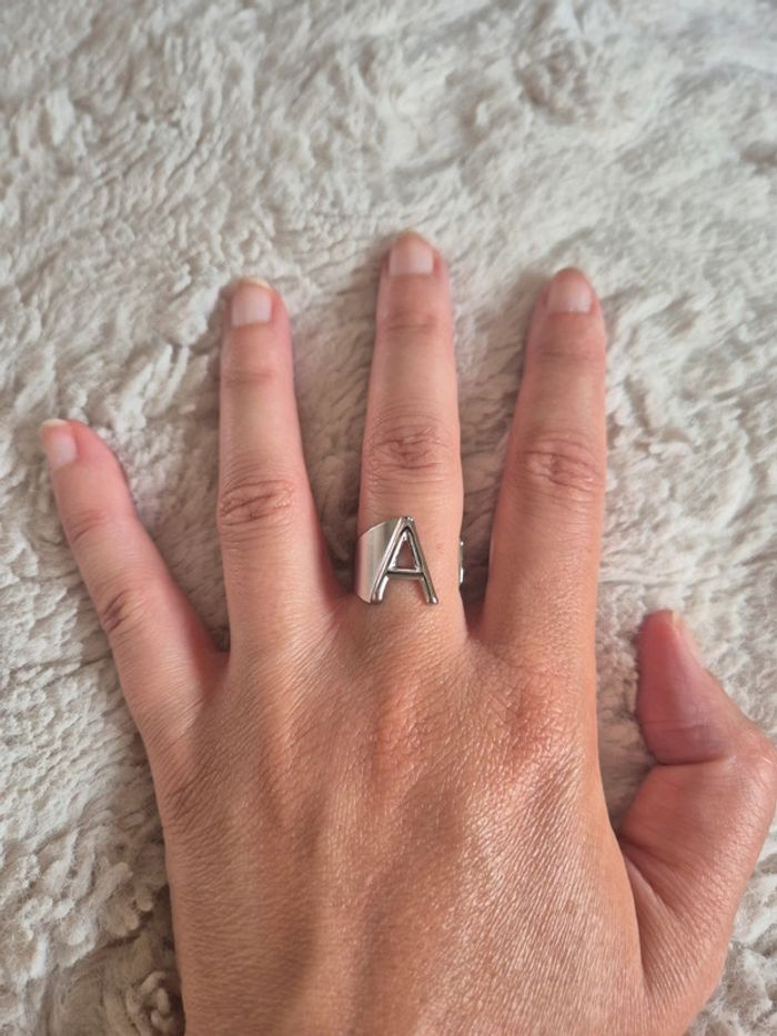 Jolie bague en acier initiale A - photo numéro 4