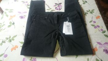 Jean noir neuf naf naf t 38 slim