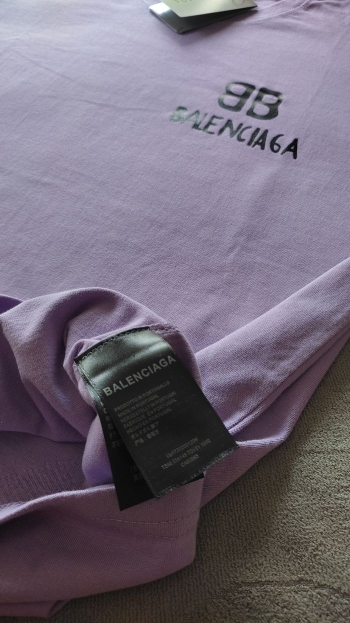 T-shirt Balenciaga taille S - photo numéro 3