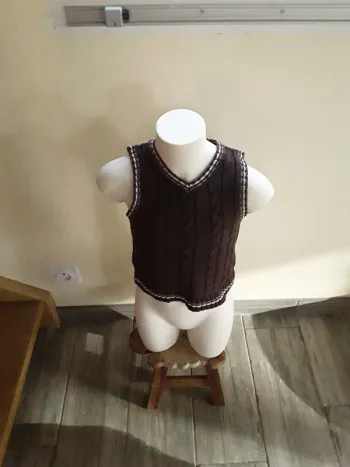 Pull sans manches 4 ans