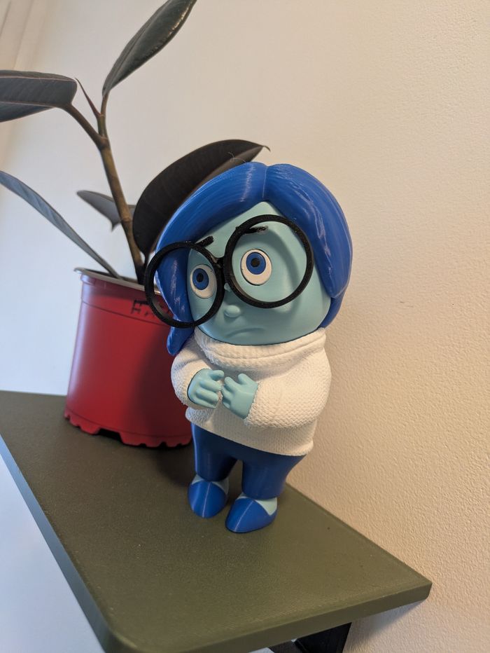 Figurine Tristesse (Vice-Versa) – Finition Texturée – Décoration