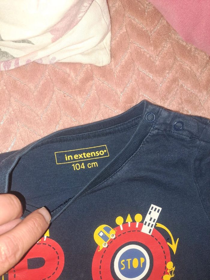 T-shirt garçon 4 ans in extenso bleu tbe - photo numéro 3