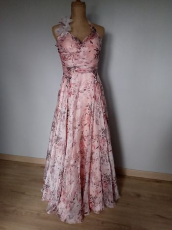 Robe de cocktail rose motif floral