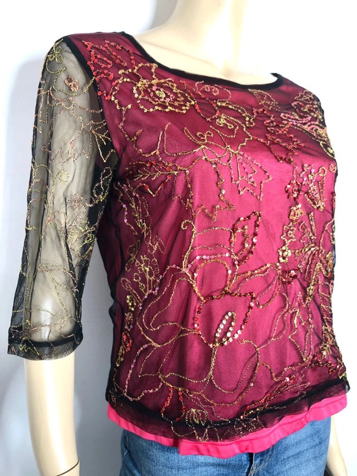 Très beau top brodé René Derhy taille S