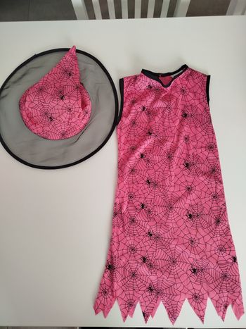 Sorcière robe rose