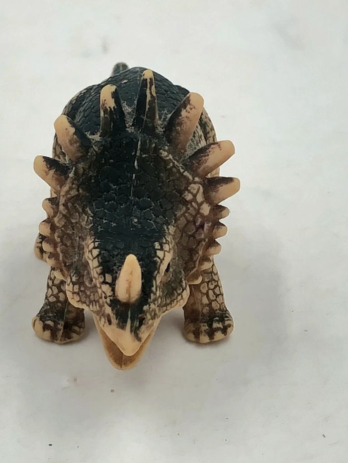 Figurine dinosaure Styracosaurus 1993 N•1034941 - photo numéro 2