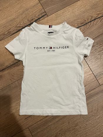 T-shirt Tommy Hilfiger 4 ans
