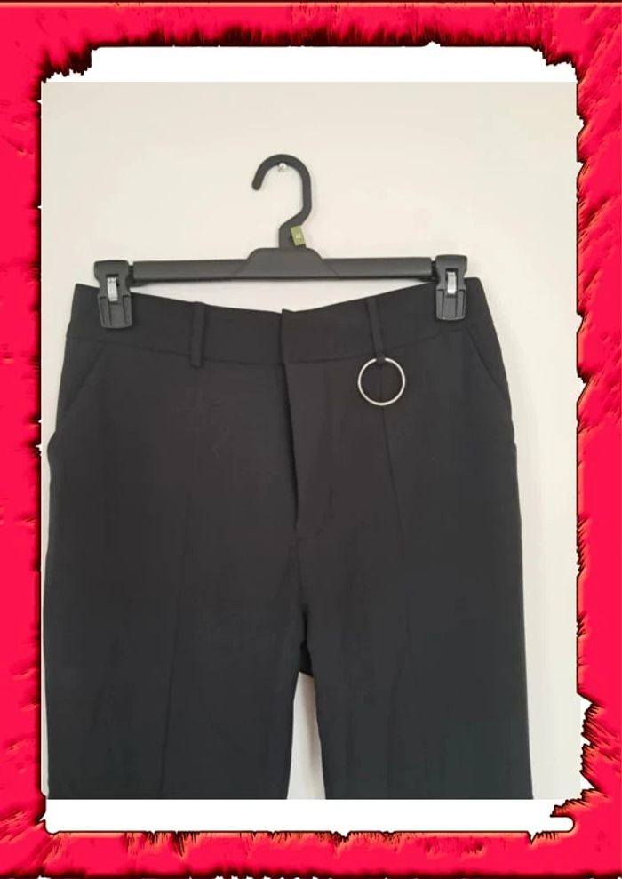Elegant pantalon patte d'éléphant et fendu sur le bas - photo numéro 3
